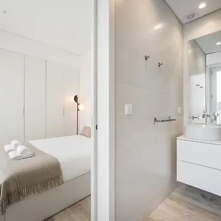 2-bedroom With Private Garden * ポルト