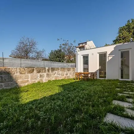 2-bedroom With Private Garden ポルト